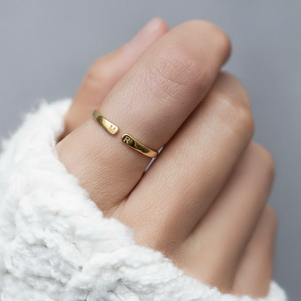 Anillo Ajustable con Iniciales